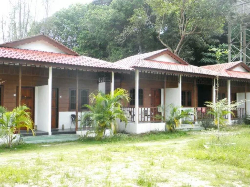 Pangkor Waterfall Beach Resort Kampung Teluk Nipah Exterior foto